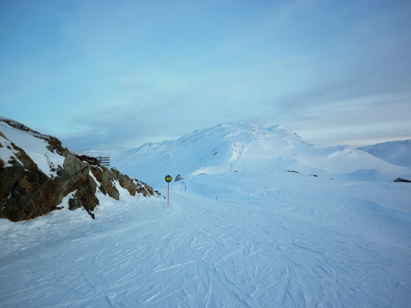 Vinterbakke mot Totten i Hemsedal