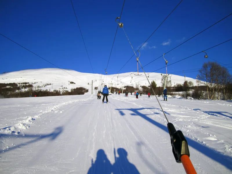 På heisen i Vangslia, Oppdal