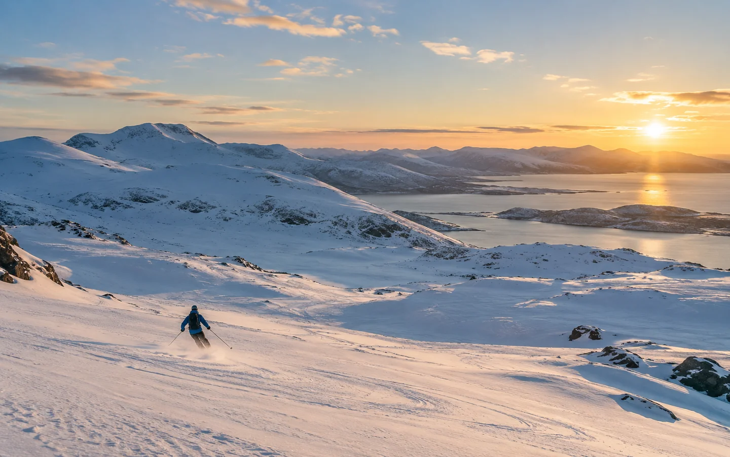 Illustrasjon: Vinterlys over åpne fjellbakker